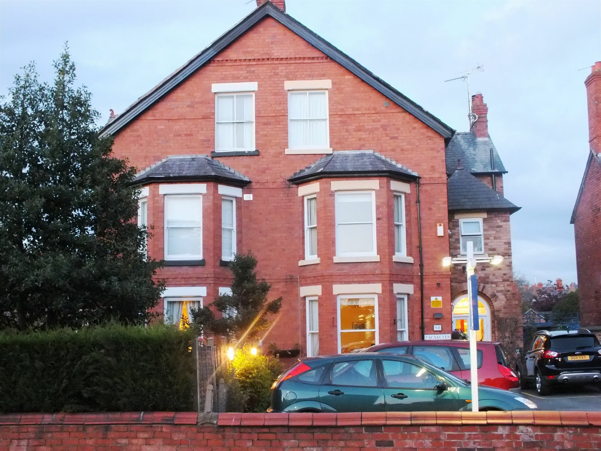 Chester Brooklands Bed & Breakfast Buitenkant foto