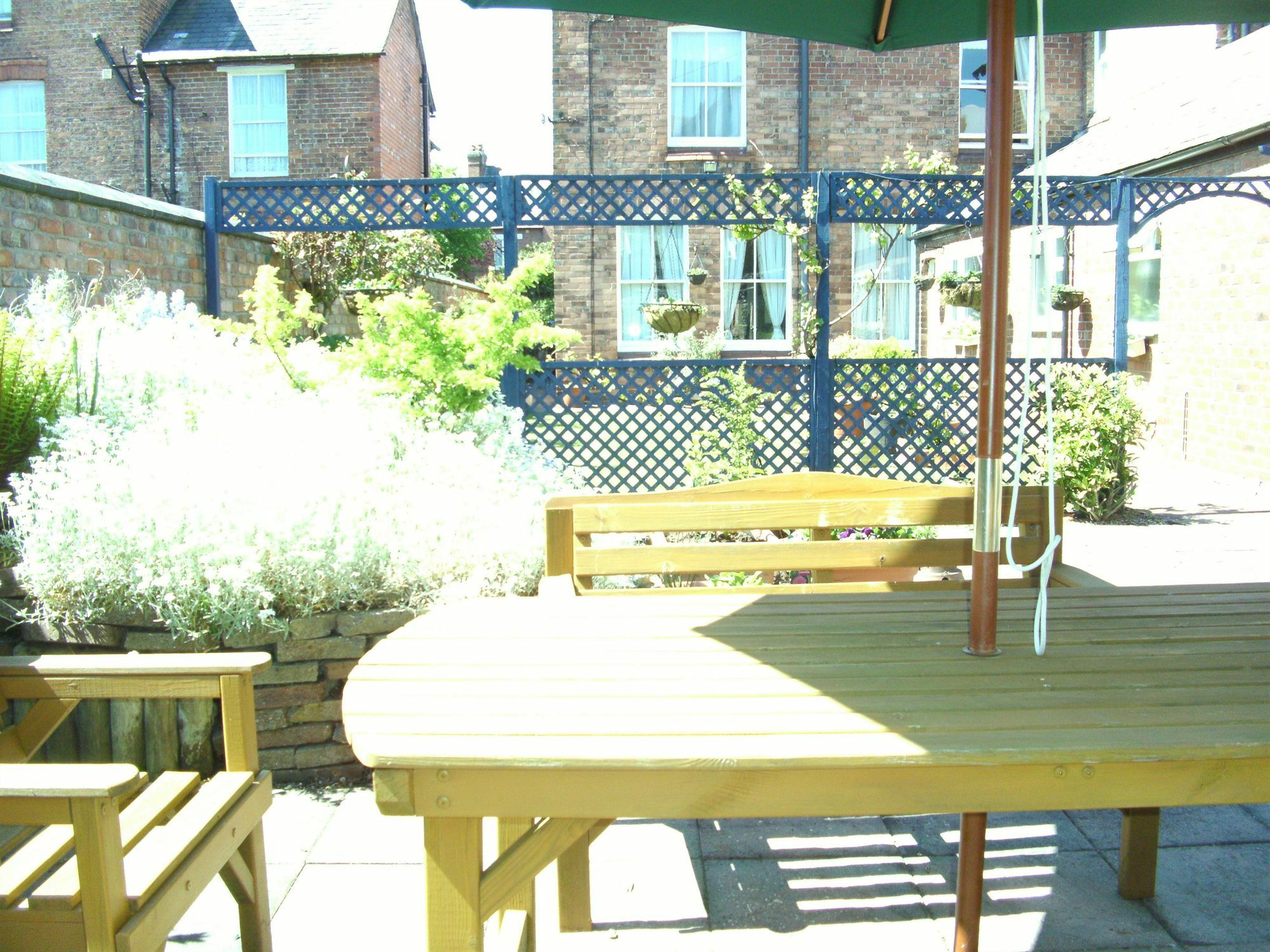 Chester Brooklands Bed & Breakfast Buitenkant foto